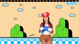 Sisi Rosen iso-perse cosplayje super Mario Maker kanssa pillua ruiskin katsella