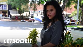 Söpö ruskea milf selena painike syvällä vittu latino pillua