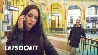 Arwen Goldilla on tiukka mieli janoaa ulkomaista kukkoseikkailua