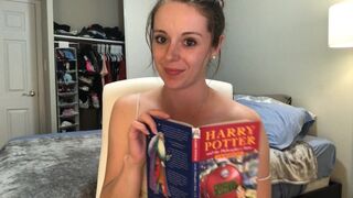 Harry Potter lukee värisevillä proteeseilla