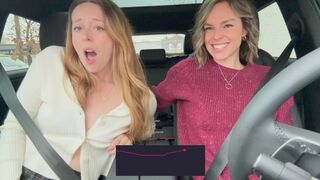 Nadia Foxx ja Serenity Cox auto lesbo nai laiskoja mulkkuja