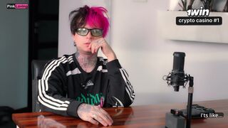 Teini-amatööri pillua pinkissä studiossa
