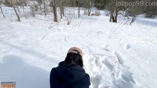 Aasialainen fitness tyttö kova naida kylmässä -20 ° C