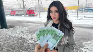 Junan viettely: kutsumme tytön suoraan komeroon