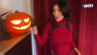 Halloween-iltana Ada Wang unohti käyttää pikkuhousuja ja saada kovaa panoa