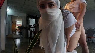 Kuuma 69. vittu autiomaan tuulessa
