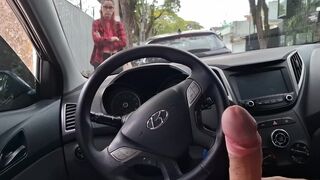 Kadun hakkaaminen opiskelijalle julkisesti