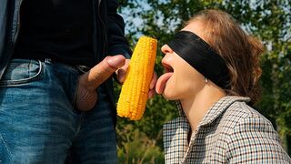 Suututa minut, niin kadut sitä! Paras ystäväni pettää minua ulkona Blab Black Bbanana 2025 -makupelissä!