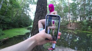 Blondi teini nussii cosplay, kasvot cum balaklava
