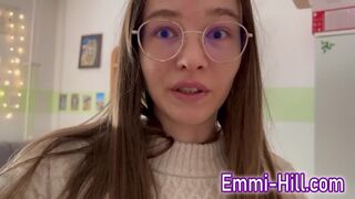 Äärimmäinen spritzing teini koulutyttö opettaja