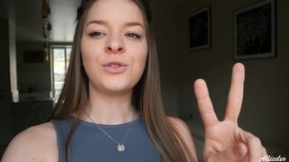 Voita ilmainen yksityinen live show! Nussi nopeasti pesuallasta vasten pehmeän auringonvalon välissä