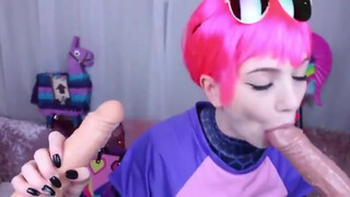 Fortnite pukutyttö imee valemulkkuja