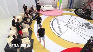 Rocco Hard Academy - Blond MILF Big Dickiä on vaikea saada Brittany Bardotin ja Angel Wickyn kanssa