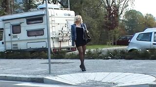 Blondi milf isot tissit mustat sukat kova vittu