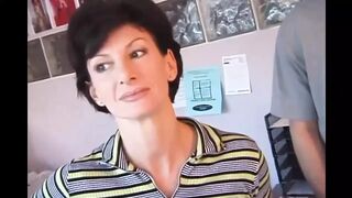Sharon Mitchell imee munaansa vaimona ja anaali Mark Wood vuosikertatyyliin