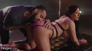Syvempi - Jennifer White tykkää pervo seksiä