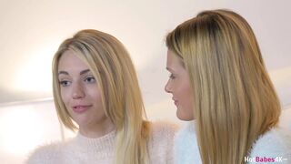 Blake Eden ja Abby Crossin tulinen lesbo nuolee